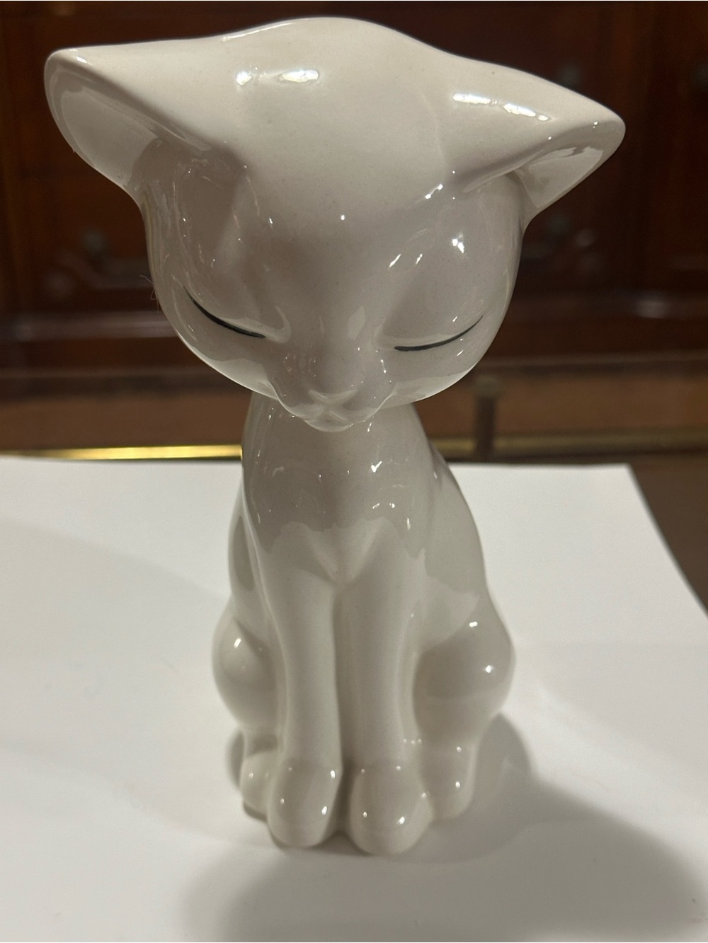 MCM White Ceramic Cat Figurine - Decorative Pets Accent